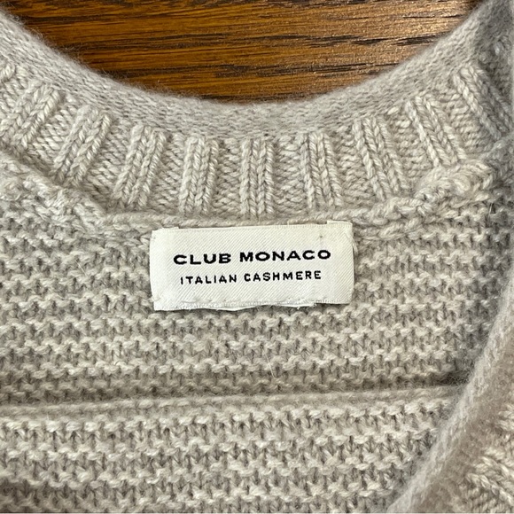 NWOT | Club Monaco 100% Italian Cashmere Sweater - Picture 3 of 7
